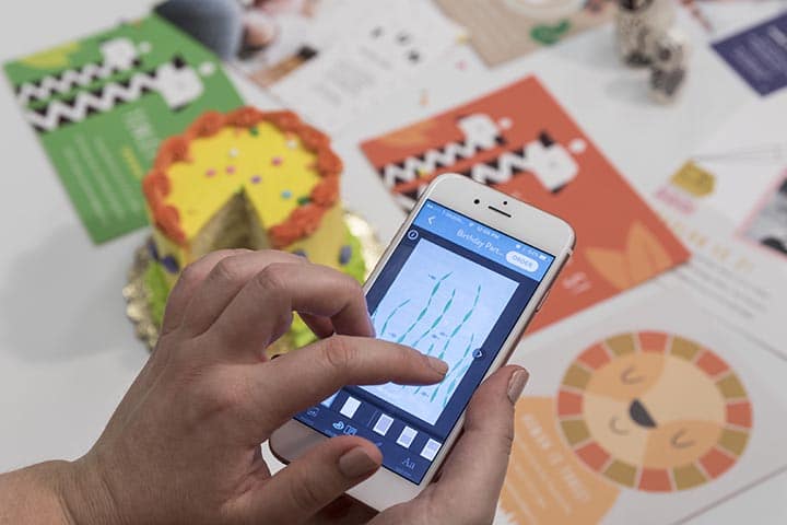 Party Prep with Personalised Invitations in the Snapfish App!