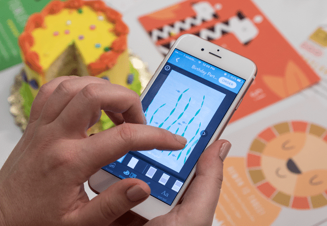 Party Prep with Personalised Invitations in the Snapfish App!