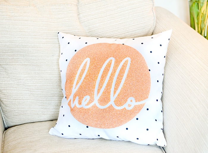 2. Design Your Own Cushion: Easy 🎨🎨