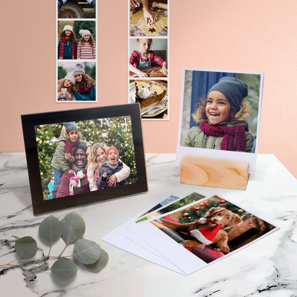 Print photos of your family pictures with Snapfish