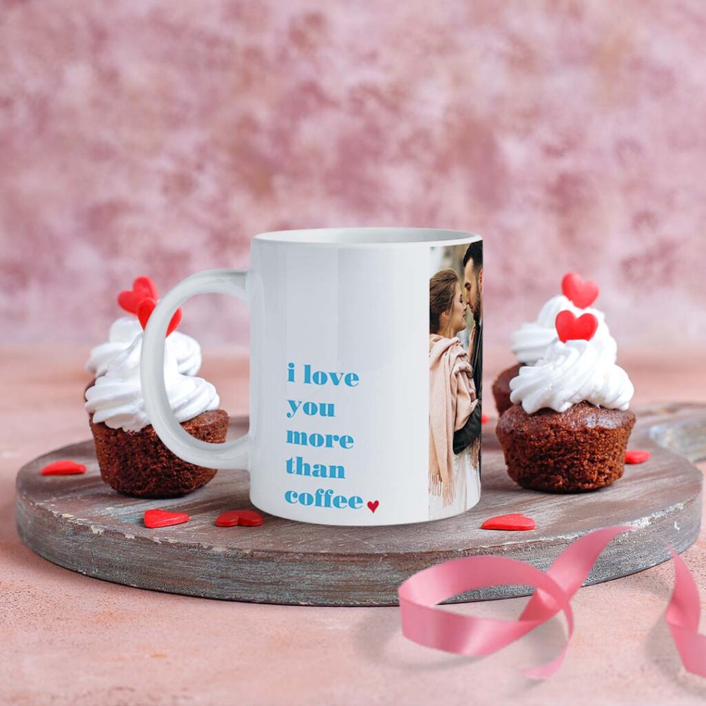 Valentines coffee mug with cupcakes
