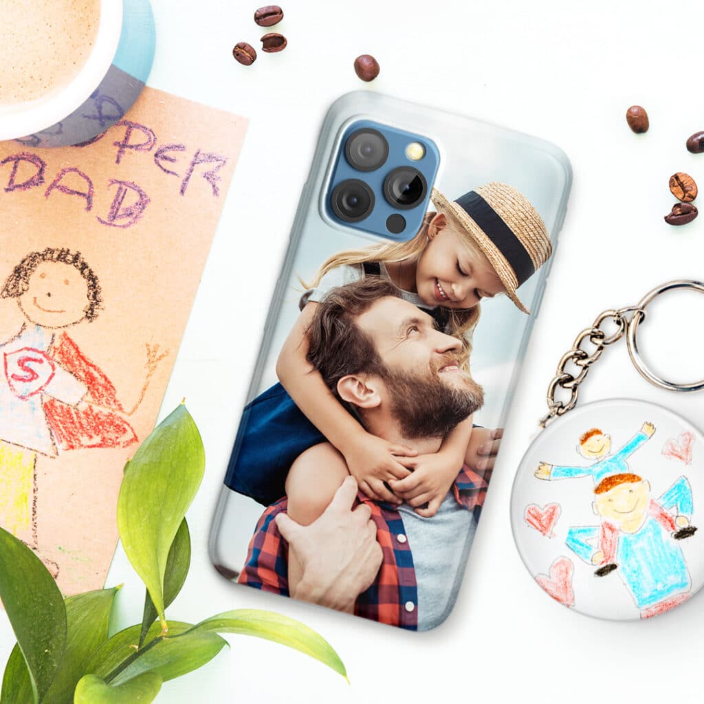 Create On-Trend Gifts With Snapfish like this Photo Phone Case and Keepsake Keyring for Dad

